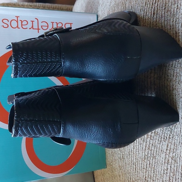 Nwt Baretraps Ankle Boots - Picture 3 of 9